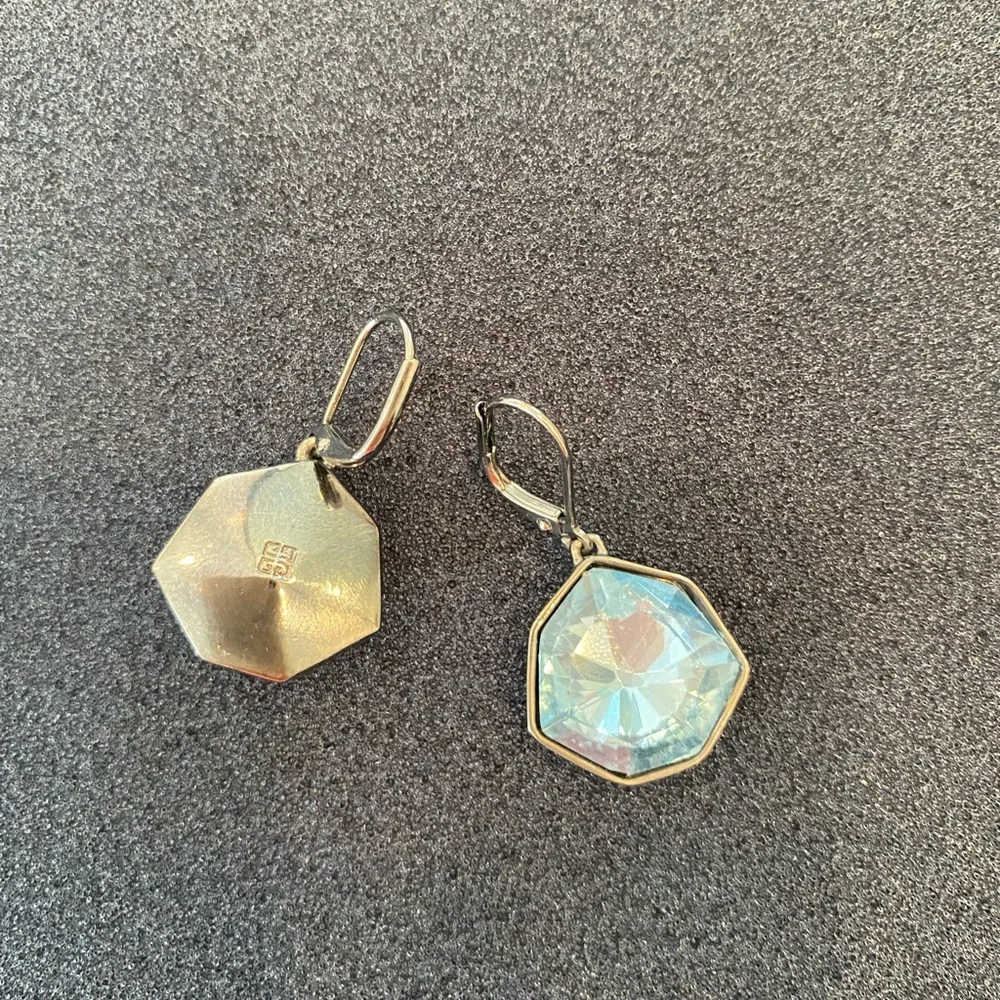 Earrings - Picture 2 of 3